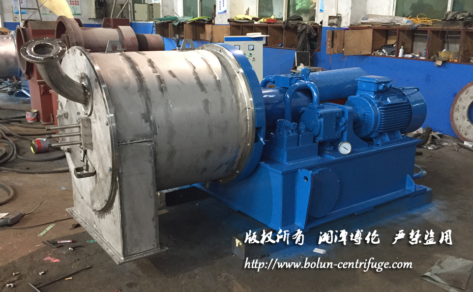 HR630-N型臥式雙級(jí)活塞推料離心機(jī)