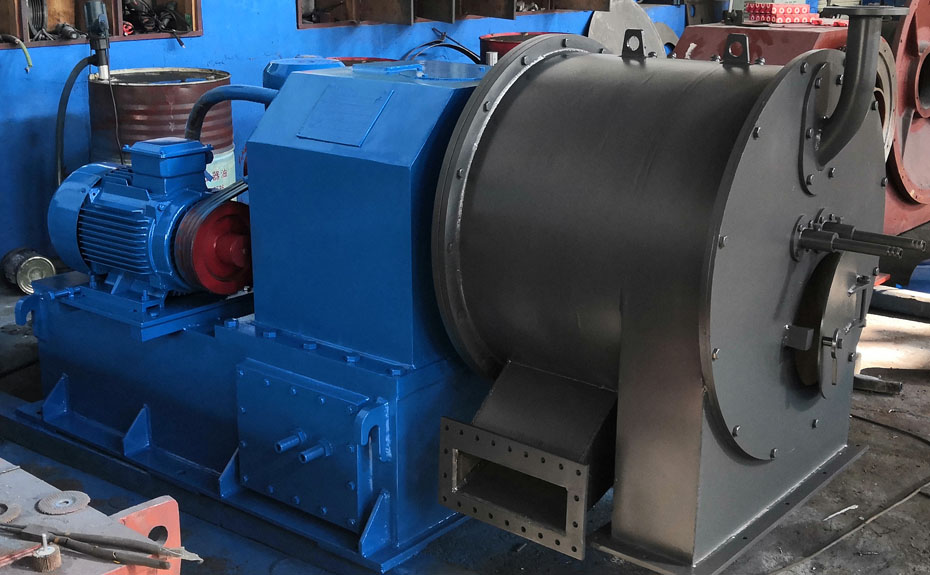 HR400雙級活塞推料離心機(jī)主機(jī)